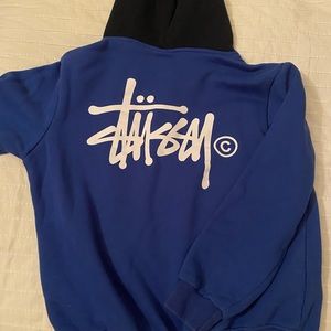 STUSSY HOODIE!!